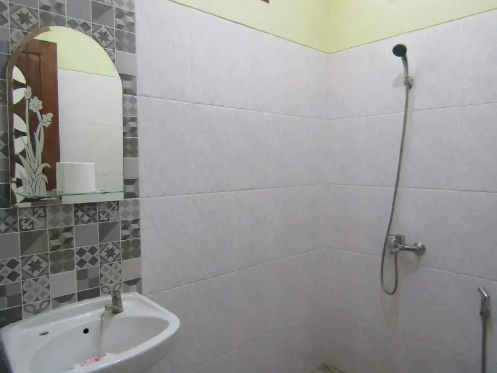 Боробудур: Nia Maretta House Syariah