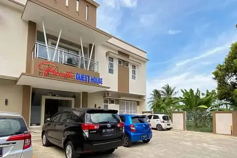 Reddoorz Plus @ Jalan P Emir Moh Noer Lampung — фото 1