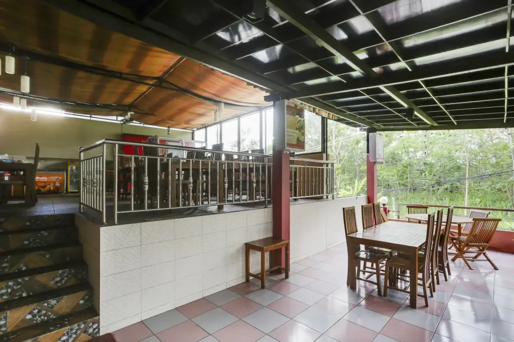 Унгаран: Hotel Bergas Indah by OYO Rooms