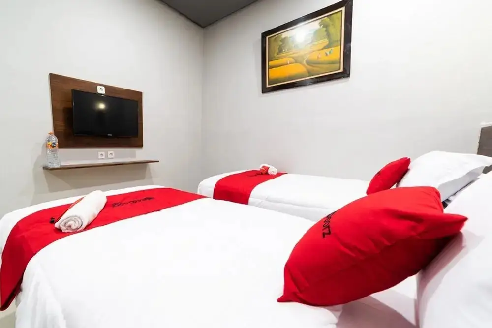 Медан: RedDoorz Plus @ Jalan Adam Malik Medan