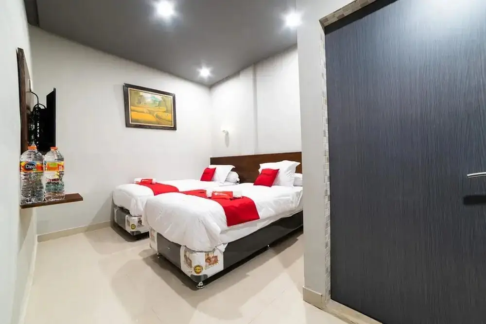 Медан: RedDoorz Plus @ Jalan Adam Malik Medan