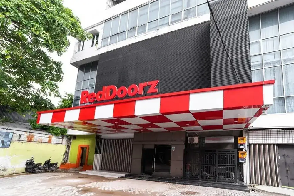 Медан: RedDoorz Plus @ Jalan Adam Malik Medan