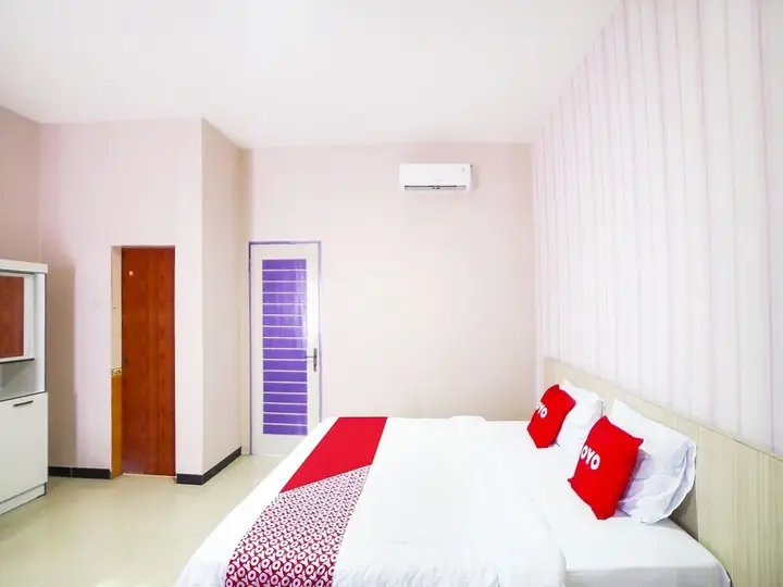 Медан: Sg Premium Guest House By Oyo Rooms