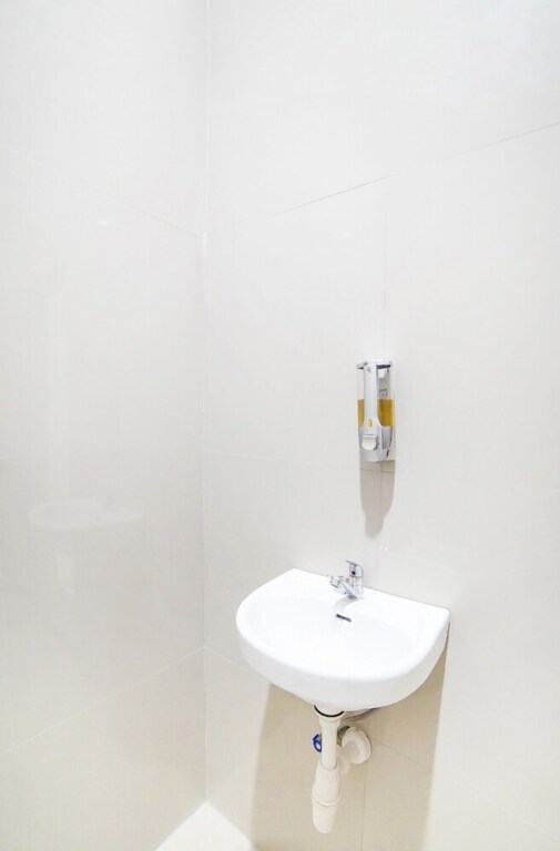 Медан: Sg Premium Guest House By Oyo Rooms
