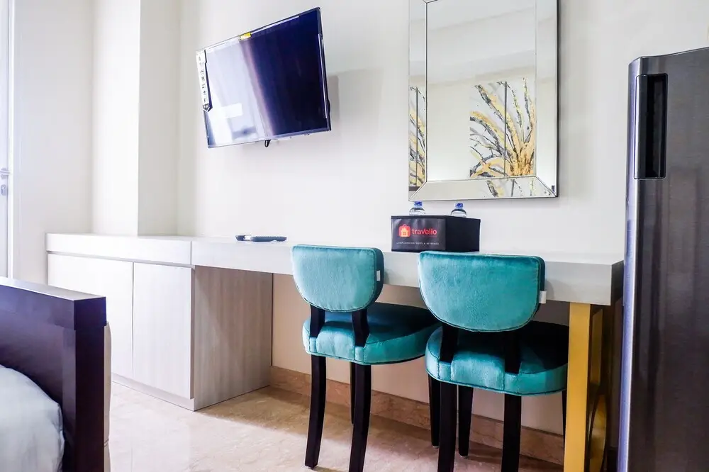 Classic Square Studio At Menteng Park Apartment — фото 1