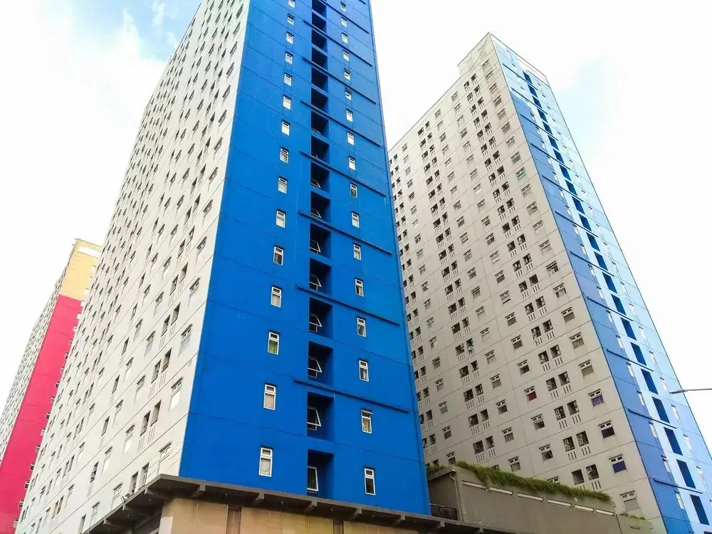 Minimalist Studio Green Pramuka Apartment — фото 1