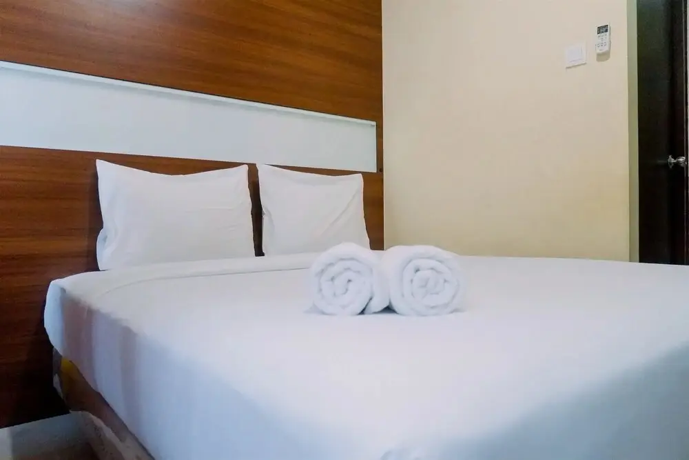 Сурабая: Compact Studio Room at Tamansari Papilio Apartment