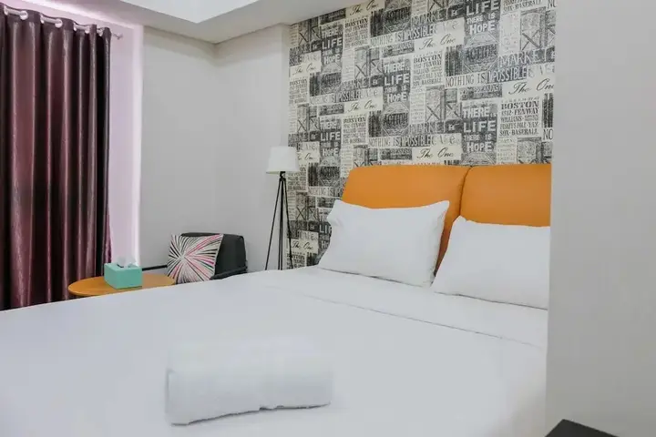 Legok: Contemporary Studio Room at Casa De Parco Apartment