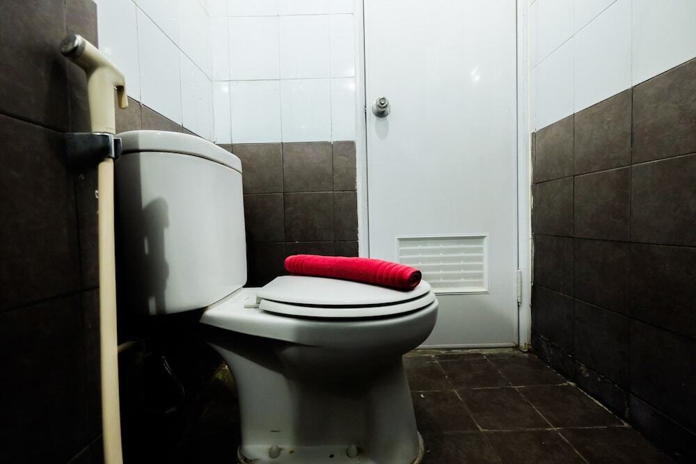 Джакарта: Nice Studio at Green Pramuka Apartment