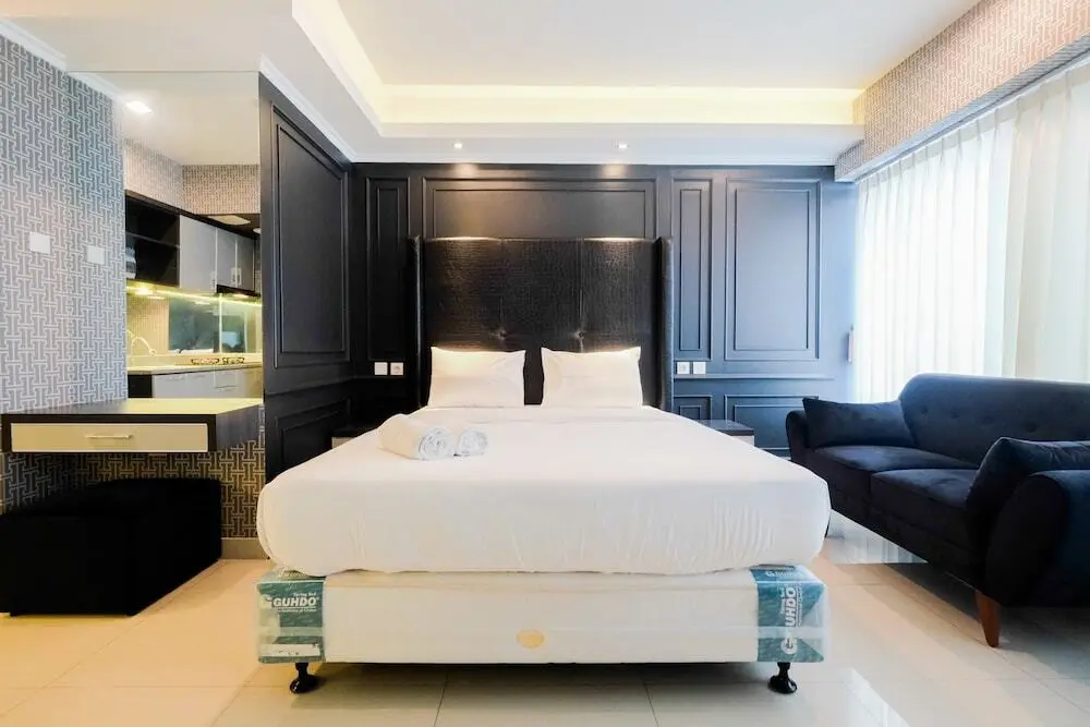 Бекаси: Fabulous Studio Grand Kamala Lagoon Apartment