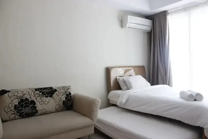 Бандунг: Comfortable Studio at Beverly Dago Apartment near ITB