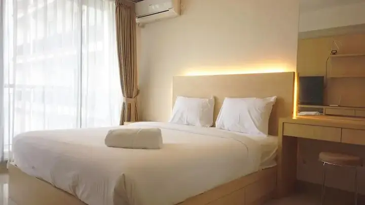 Бандунг: Strategic Studio Apartment at Beverly Dago with Mountain View