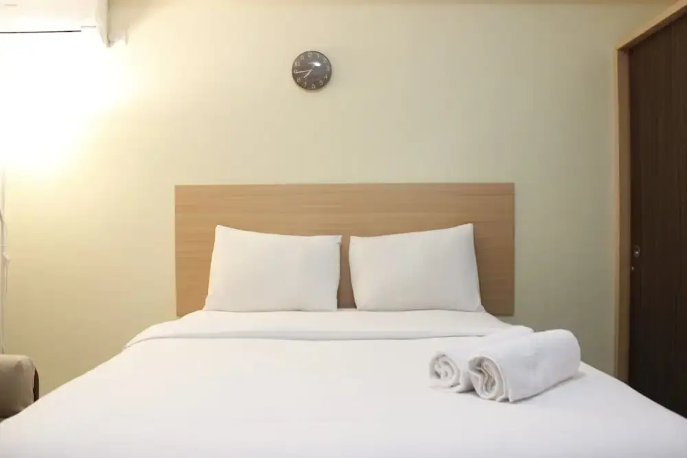 Бандунг: Brand New Studio Beverly Dago Apartment near ITB