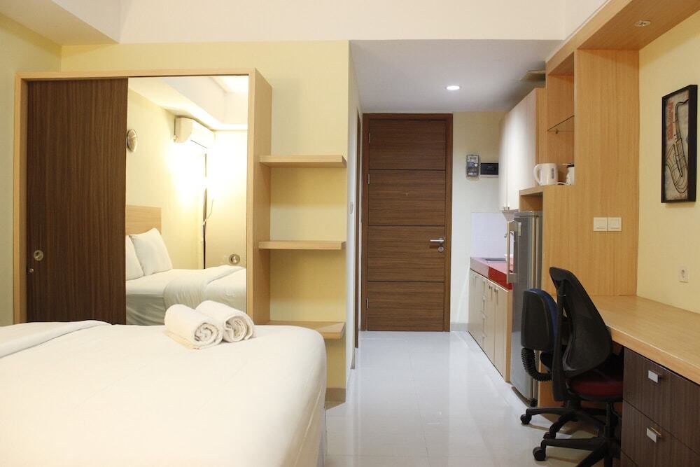 Бандунг: Brand New Studio Beverly Dago Apartment near ITB