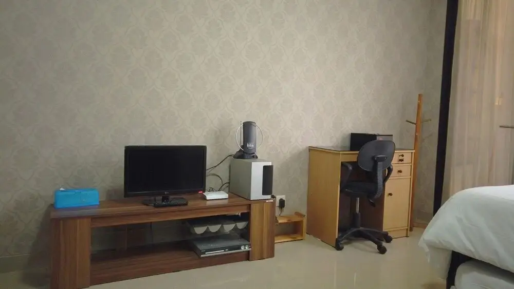 Бандунг: Homey Studio at Beverly Dago Apartment