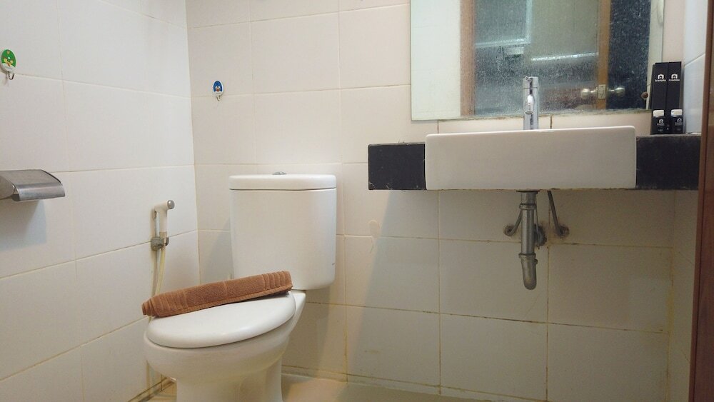 Бандунг: Homey Studio at Beverly Dago Apartment