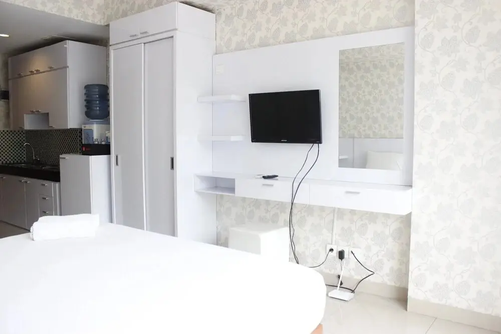 Бандунг: Relaxing Studio near ITB at Beverly Dago Apartment
