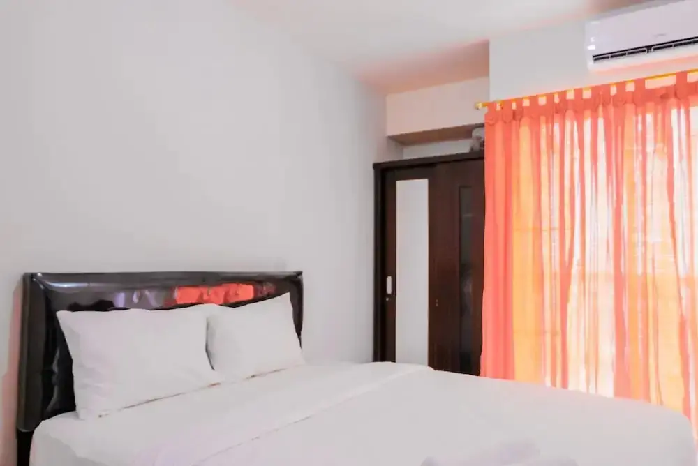 Южный Тангеранг: Simple Studio Apartment at Serpong Greenview