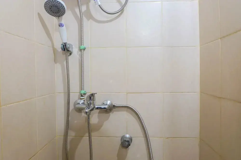 Южный Тангеранг: Fully Furnished Studio at Serpong Greenview Apartment