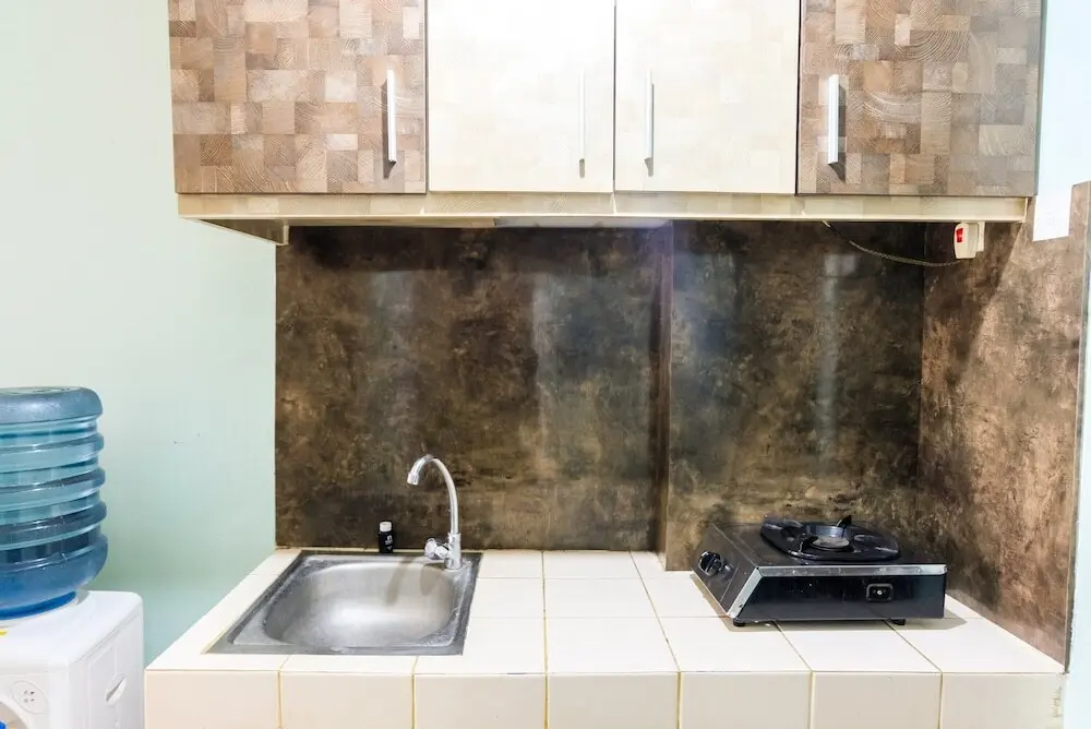 Южный Тангеранг: Minimalist Studio at Serpong Greenview Apartment