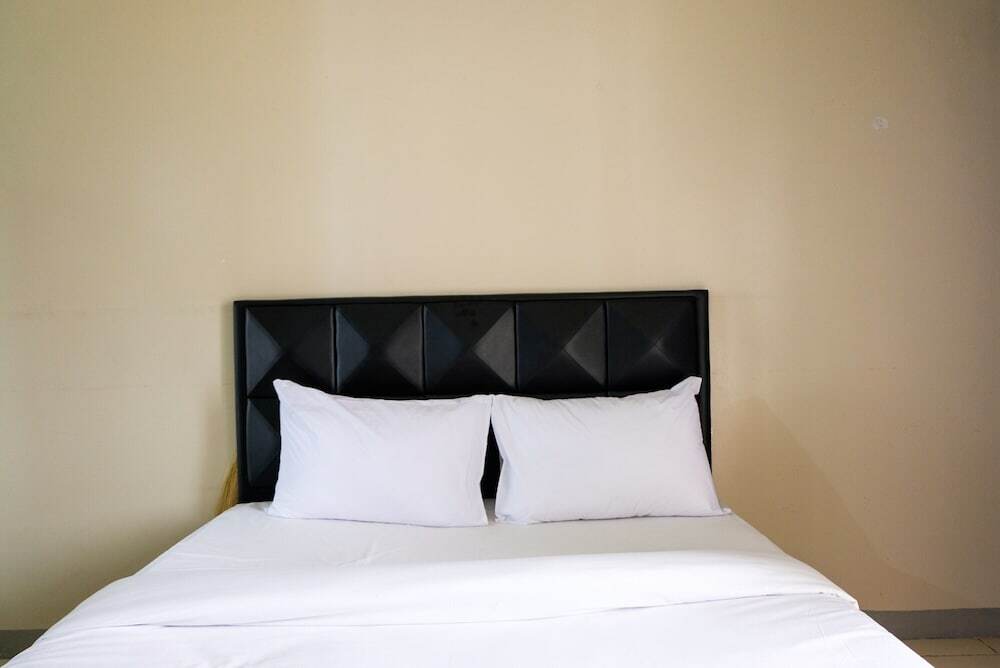 Южный Тангеранг: Minimalist Studio at Serpong Greenview Apartment