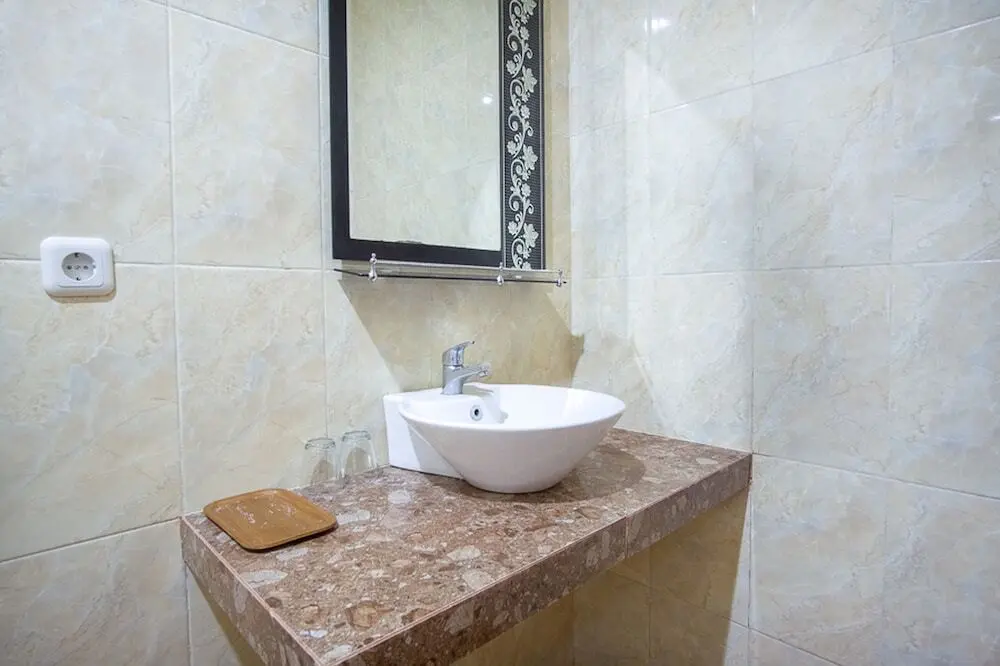 Пакитан: RedDoorz Plus @ Pancer Door Beach