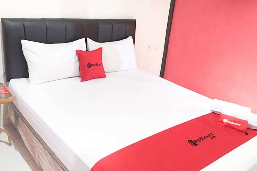 Соронг: RedDoorz @ Simpang Lima Jupiter
