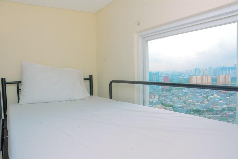 Джакарта: Best Price 2BR Apartment at Northland Ancol Residence