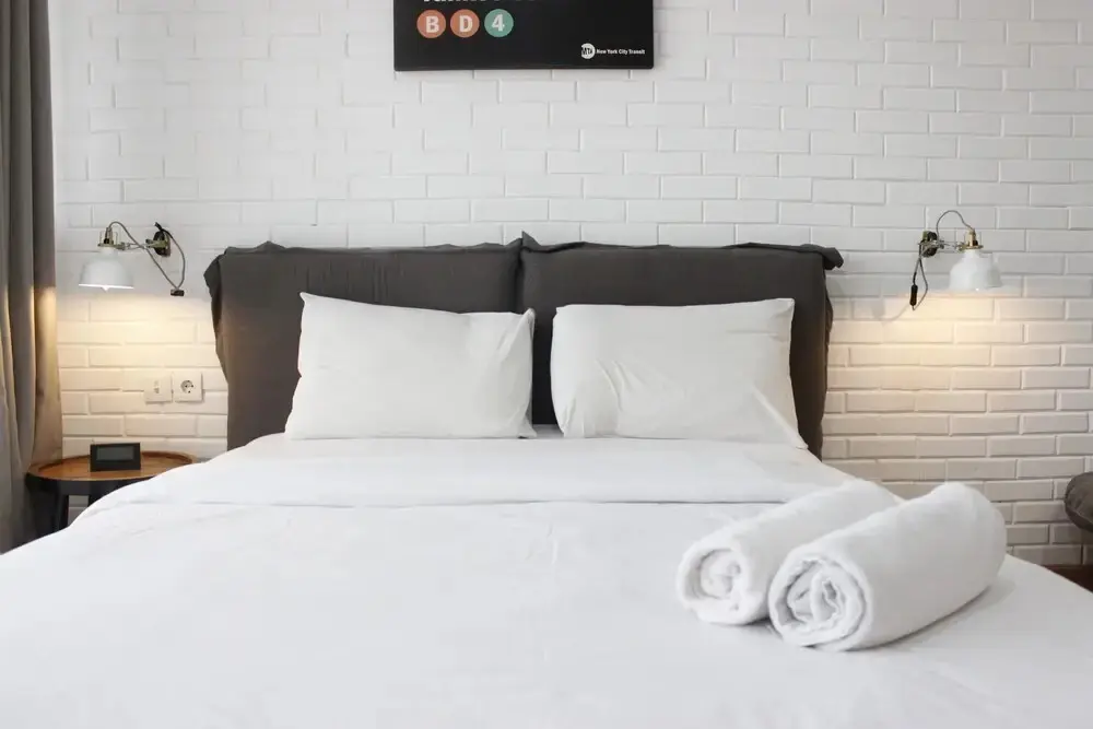 Бандунг: Comfy & Artsy Studio at Beverly Dago Apartment