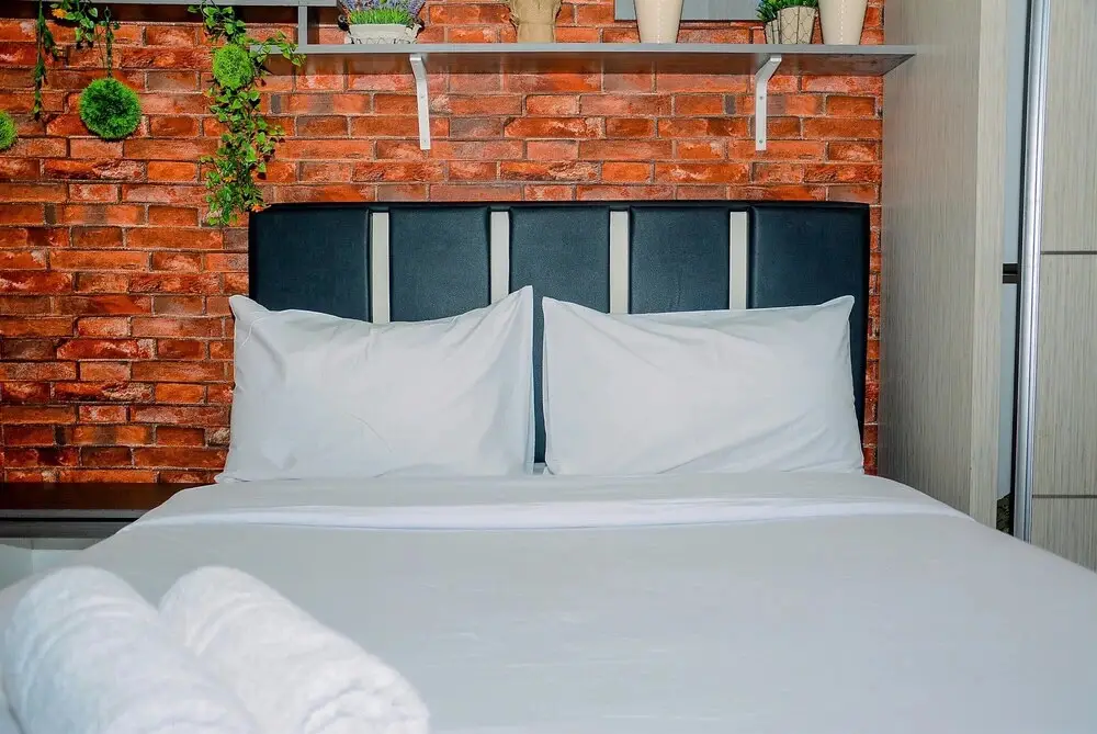 Бекаси: Comfy and Contemporer Studio Kemang View Apartment