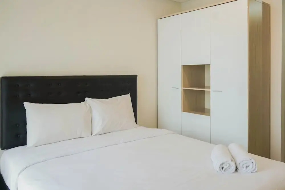 Джакарта: New Furnished Studio Sea View @ Gold Coast Apartment