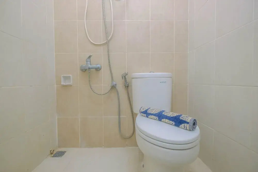 Джакарта: Best Price Modern Studio Apartment at Nifarro Park