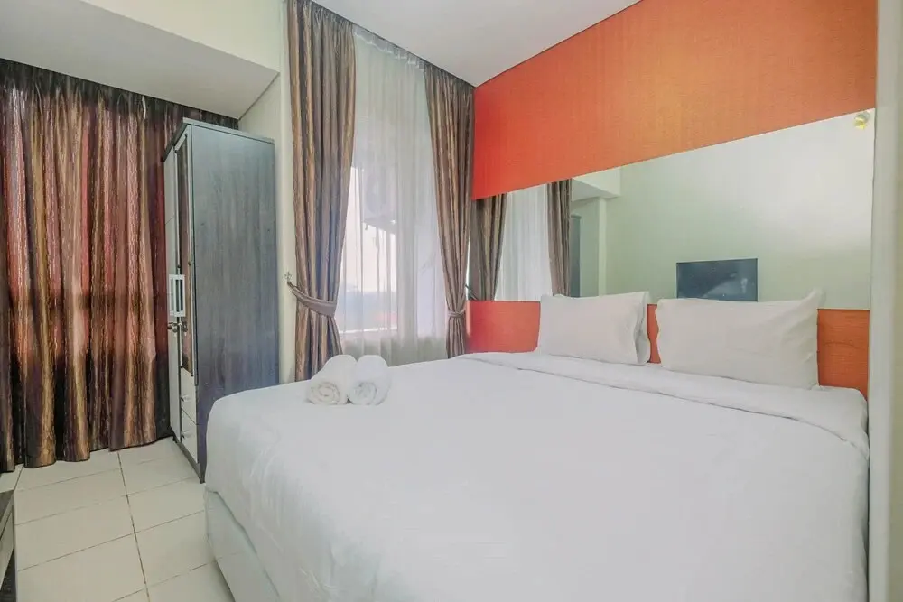 Джакарта: Best Price Modern Studio Apartment at Nifarro Park