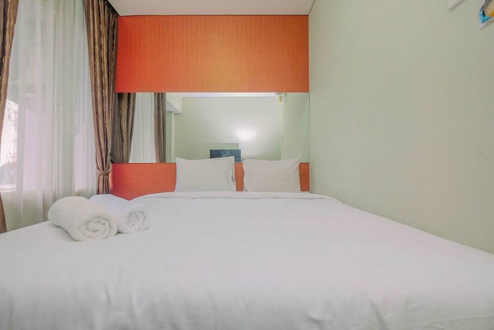 Джакарта: Best Price Modern Studio Apartment at Nifarro Park