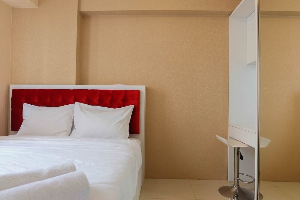 Джакарта: Beautiful and Comfy 2BR at Bassura City Apartment