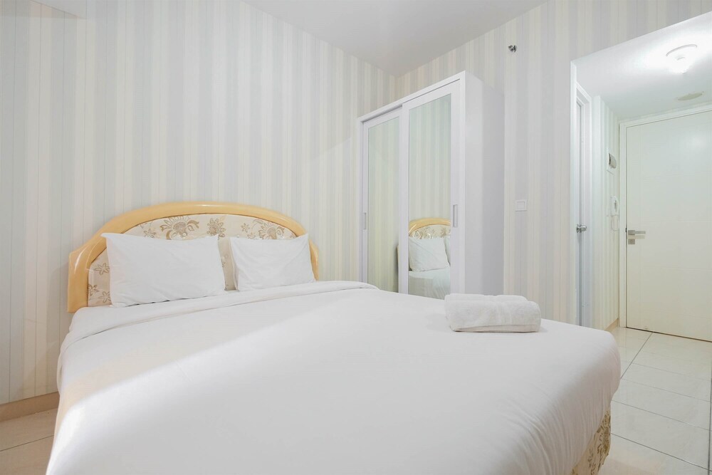 Бекаси: Best Price Studio Apartment @ Springlake Summarecon