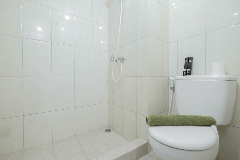 Бекаси: Best Price Studio Apartment @ Springlake Summarecon