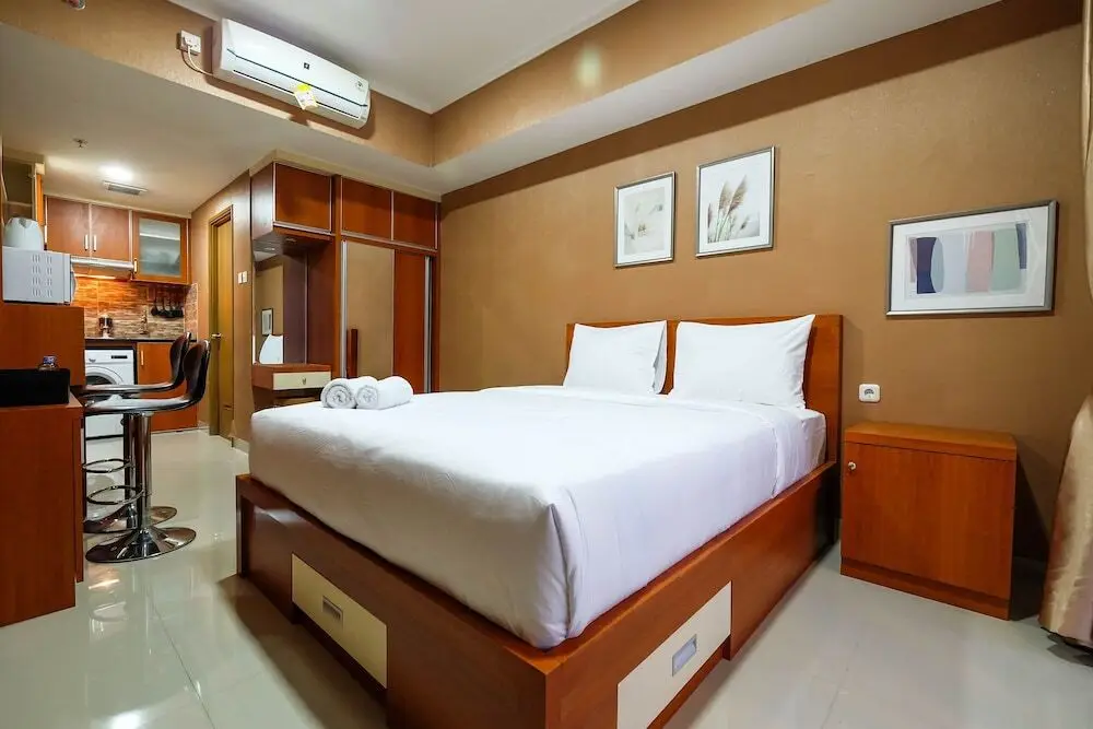 Чикаранг: Well Equipped Studio at The Oasis Apartment Cikarang