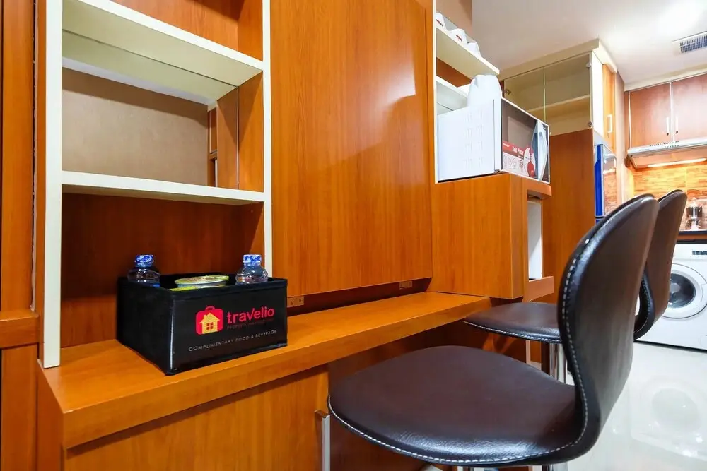 Чикаранг: Well Equipped Studio at The Oasis Apartment Cikarang