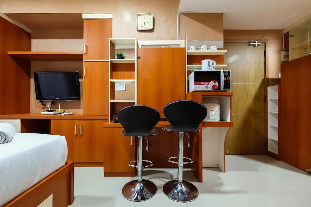 Чикаранг: Well Equipped Studio at The Oasis Apartment Cikarang