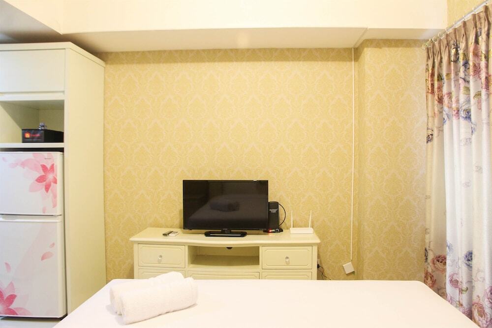 Чикаранг: Homey Studio at The Oasis Cikarang Apartment