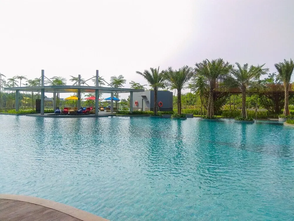 Джакарта: New Studio with Sea View at Gold Coast Apartment