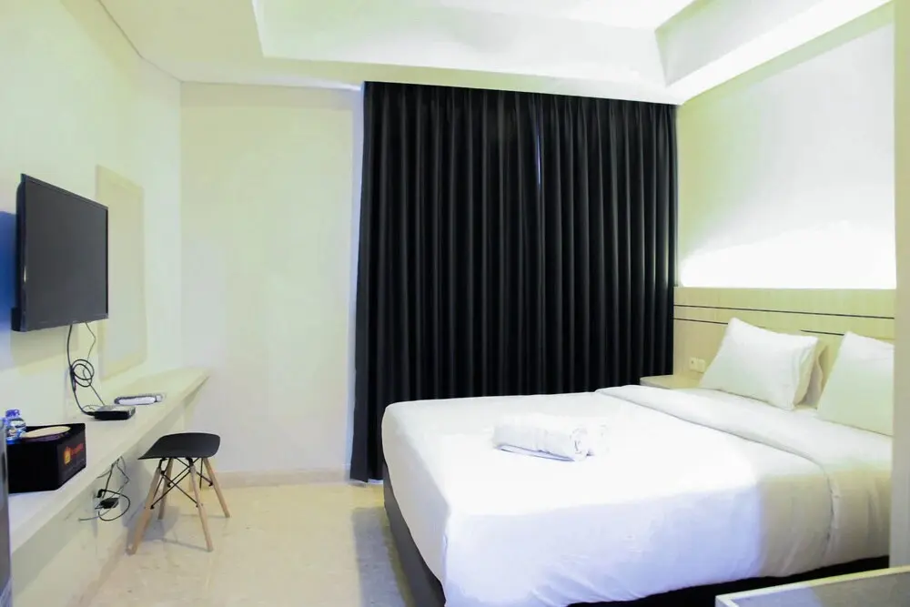 Джакарта: New Studio with Sea View at Gold Coast Apartment