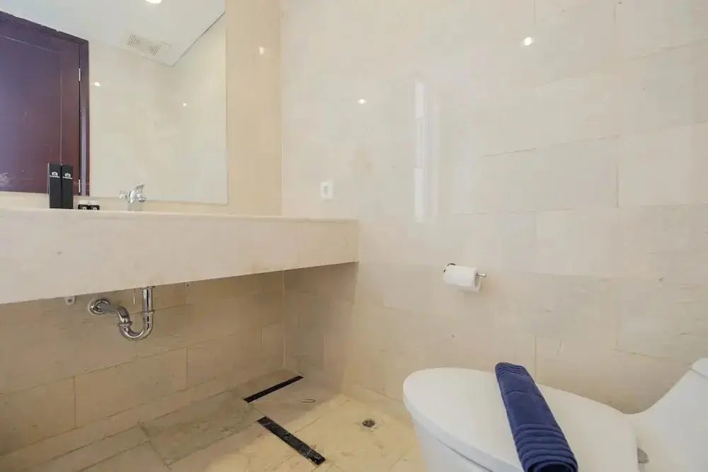 Джакарта: Spacious 2BR @ The Empyreal Condominium Epicentrum Apartment