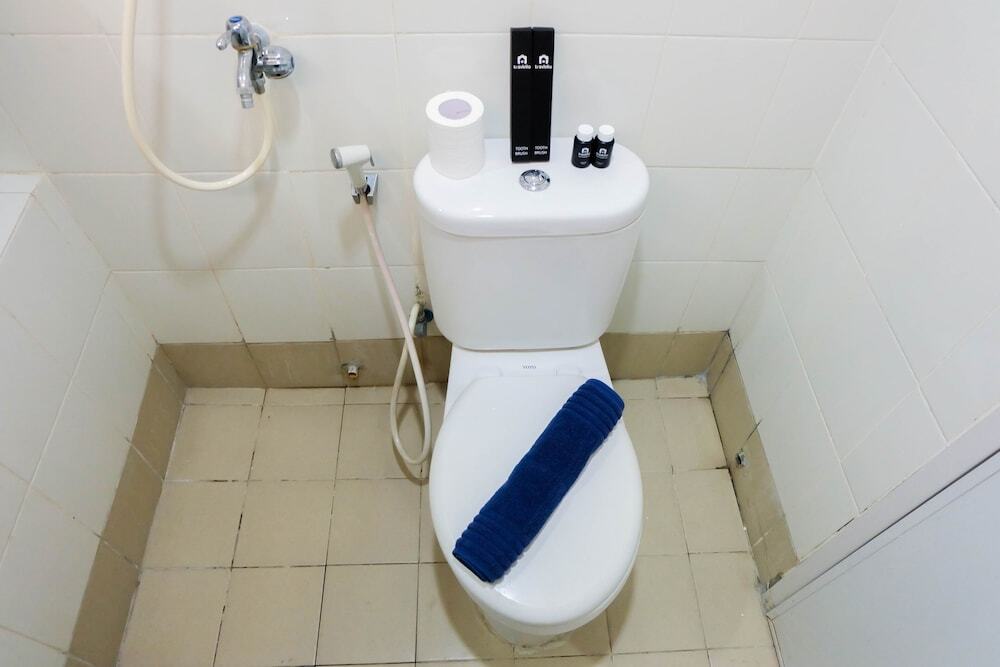 Джакарта: Comfortable 2BR at Bassura City Apartment