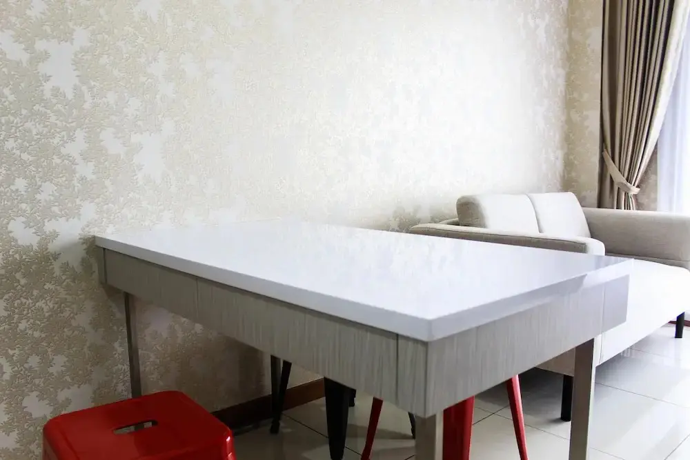 Legok: Minimalist 1BR Apartment at M-Town Signature