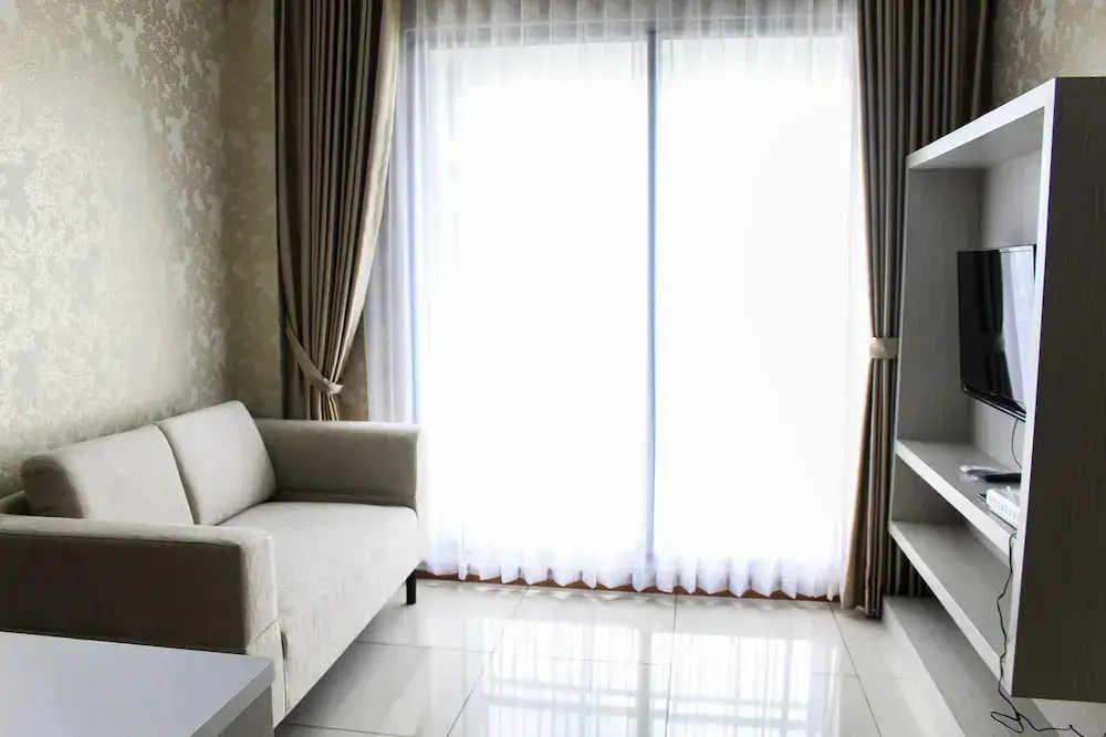 Legok: Minimalist 1BR Apartment at M-Town Signature