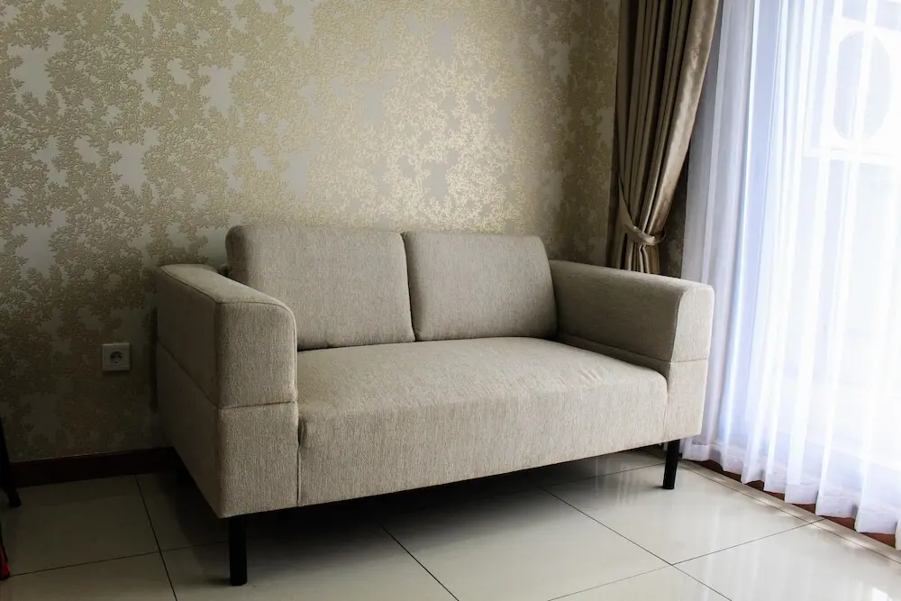 Legok: Minimalist 1BR Apartment at M-Town Signature