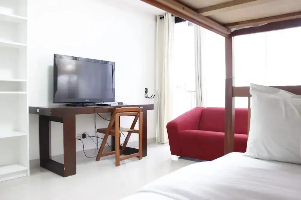 Бандунг: Compact Studio Room at Beverly Dago Apartment near ITB