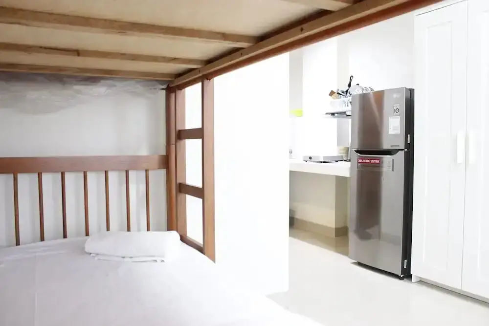Бандунг: Compact Studio Room at Beverly Dago Apartment near ITB
